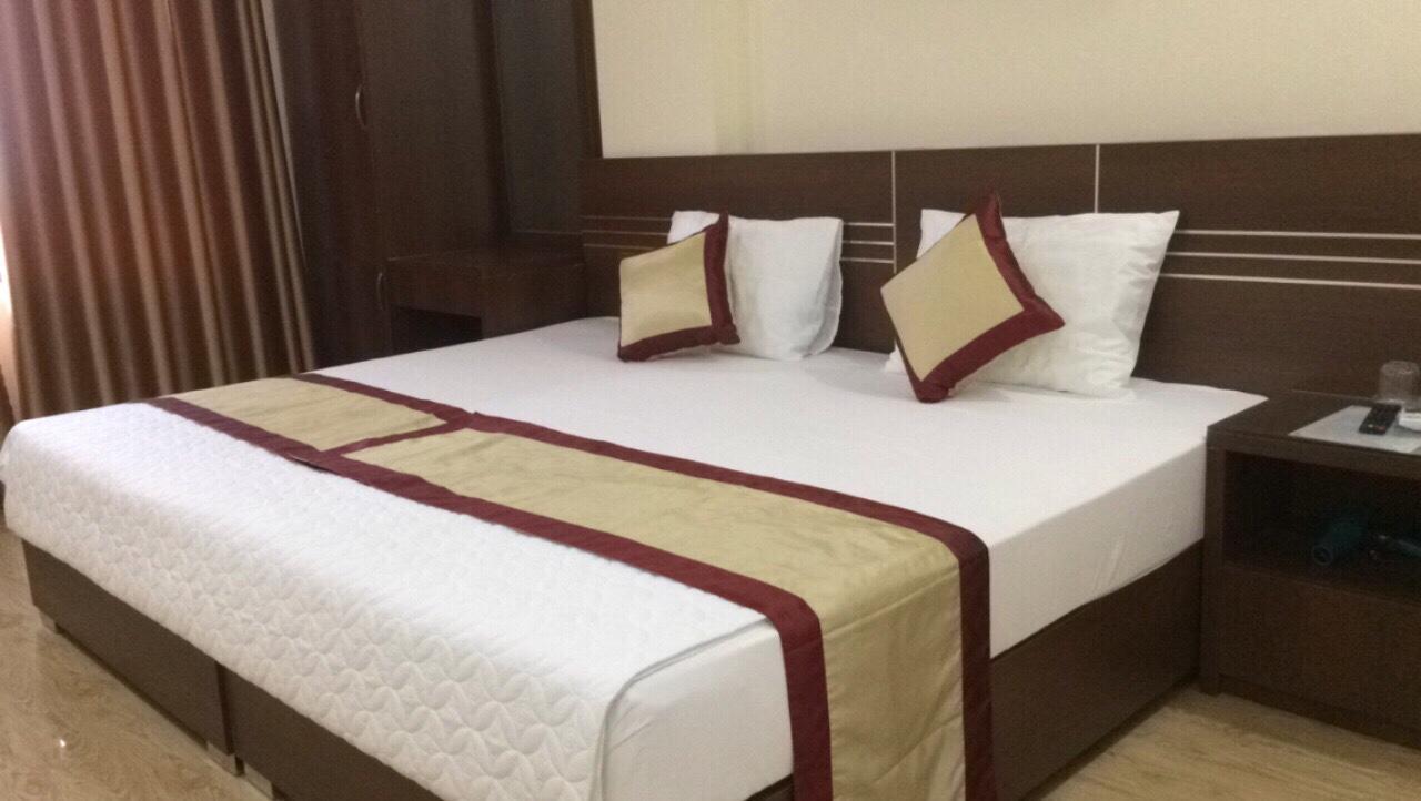 Phuong Trang Ha Long Hotel ภายนอก รูปภาพ