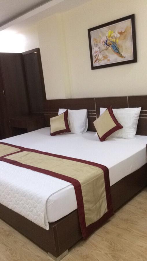 Phuong Trang Ha Long Hotel ภายนอก รูปภาพ